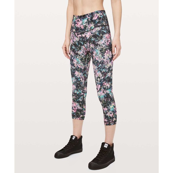 lululemon athletica Pants - Lululemon Wunder Under Crop Full-On Luon 21" in Dappled Daze Multi Size 8